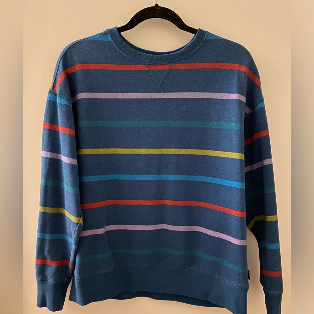 Colorful stripped sweatshirt